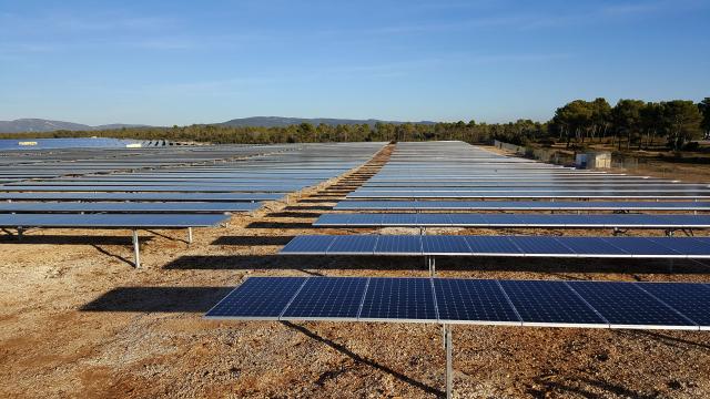 Importação de painéis solares cresce 58% nos três primeiros meses de 2024